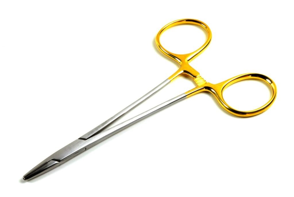 Halsey Needle Holder, Length 13cm, with TC Inserts, Serrated 1pcs